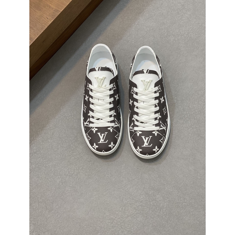 l**is V*t*n sneakers